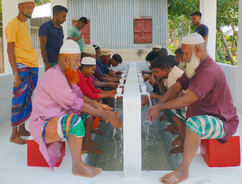 صورة بئر الحاج/ أحمد عبد الله الخطاطبه (أبو رافت) وزوجته الحاجة/ باسمه (أم رأفت) - رحمهما الله